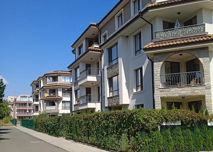 Апартамент Bayview Todorov *