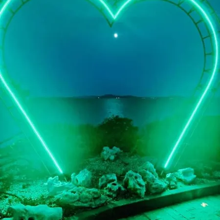 Bayview Todorov Apartment